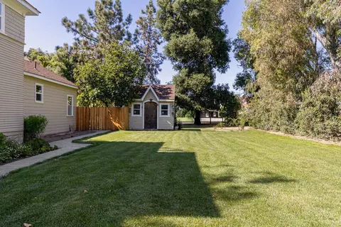 Exterior - 5909 E Armstrong Rd, Lodi, CA 95240 photo 8 of 18