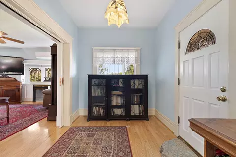 Entry Way - 5909 E Armstrong Rd, Lodi, CA 95240 photo 2 of 6