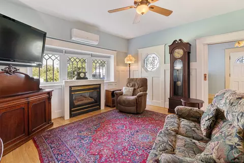 Living - 5909 E Armstrong Rd, Lodi, CA 95240 photo 5 of 6