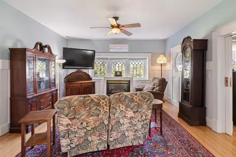 Living - 5909 E Armstrong Rd, Lodi, CA 95240 photo 3 of 6