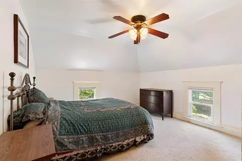 Bedroom - 5909 E Armstrong Rd, Lodi, CA 95240 photo 4 of 8