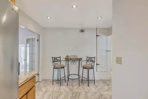 2900 Debbie Ln, Modesto, CA 95350 photo 9