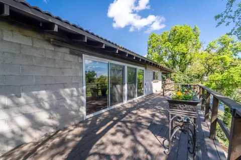 Exterior - 2523 River Rd, Modesto, CA 95351 photo 5 of 12