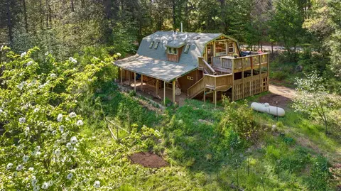 19803 Cooper Rd, Nevada City, CA 95959
