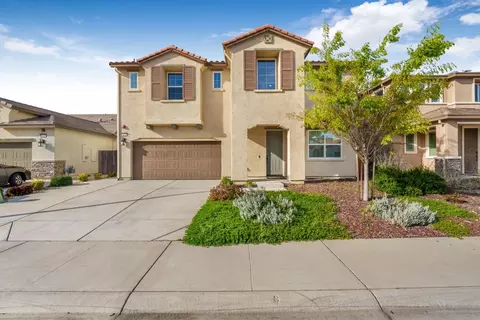 8424 Tapies Way, Elk Grove, CA 95624