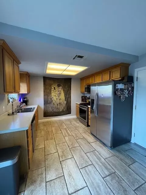 4667 Tuttle Dr, Rocklin, CA 95677 photo 17