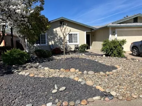 4667 Tuttle Dr, Rocklin, CA 95677 photo 4