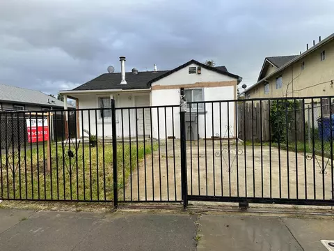 3404 22nd Ave, Sacramento, CA 95820