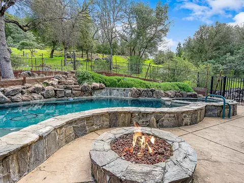 Exterior - 3821 Castlerock Rd, Placerville, CA 95667 photo 7 of 12