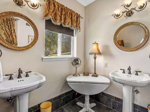 Bath - 3821 Castlerock Rd, Placerville, CA 95667 photo 1 of 8