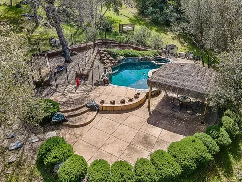 Exterior - 3821 Castlerock Rd, Placerville, CA 95667 photo 2 of 12