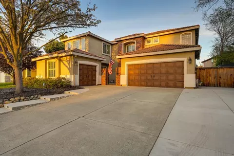 3024 Mammoth Dr, Roseville, CA 95747