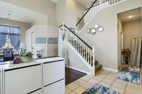Entry Way - 1988 London Ave, Manteca, CA 95336 photo 3 of 5