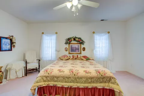 Bedroom - 7906 W Bates Rd, Tracy, CA 95304 photo 7 of 8