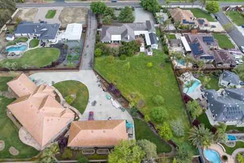 View/Area - 7906 W Bates Rd, Tracy, CA 95304 photo 4 of 11