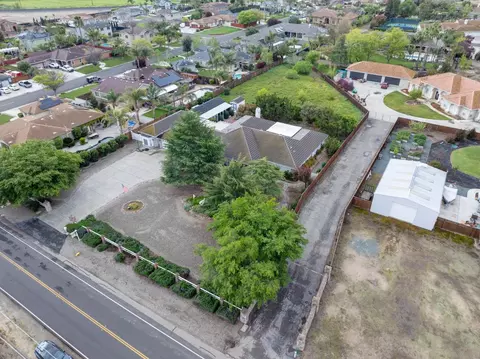 View/Area - 7906 W Bates Rd, Tracy, CA 95304 photo 7 of 11