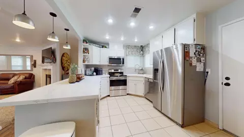 Kitchen - 885 Berea Dr, Turlock, CA 95382 photo 4 of 7