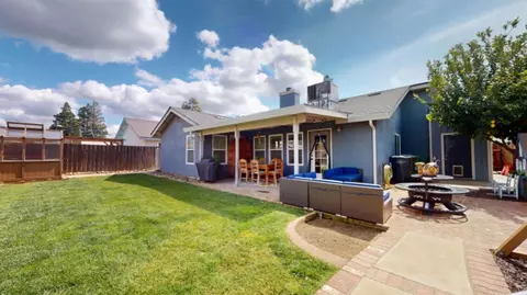 Exterior - 885 Berea Dr, Turlock, CA 95382 photo 8 of 11