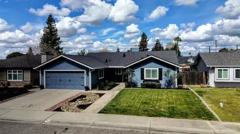 Exterior - 885 Berea Dr, Turlock, CA 95382 photo 9 of 11