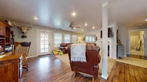 Living - 885 Berea Dr, Turlock, CA 95382 photo 5 of 5