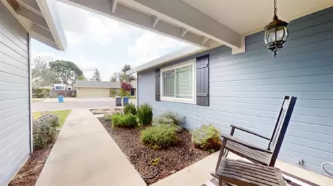 Exterior - 885 Berea Dr, Turlock, CA 95382 photo 5 of 11
