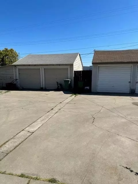 1220 S School St, Lodi, CA 95240 photo 4