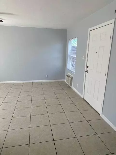 1220 S School St, Lodi, CA 95240 photo 7