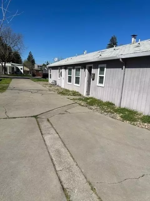 1220 S School St, Lodi, CA 95240 photo 3
