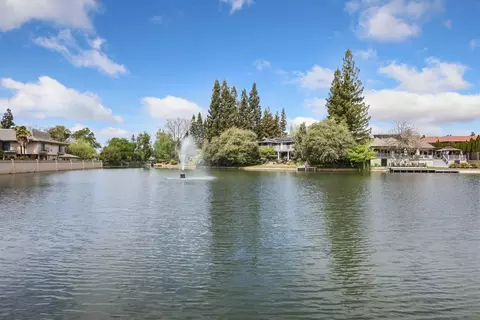 View/Area - 241 River Oaks, Lodi, CA 95240 photo 6 of 14