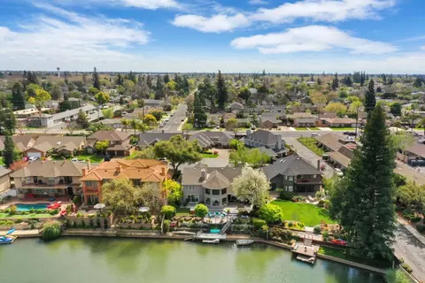 View/Area - 241 River Oaks, Lodi, CA 95240 photo 2 of 14