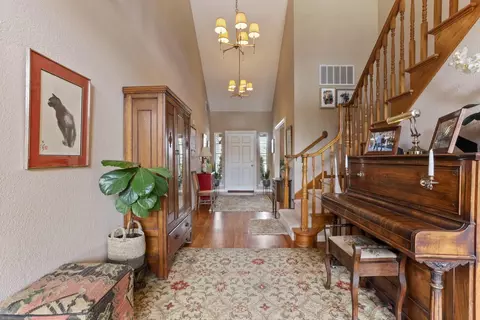 Entry Way - 241 River Oaks, Lodi, CA 95240 photo 1 of 6
