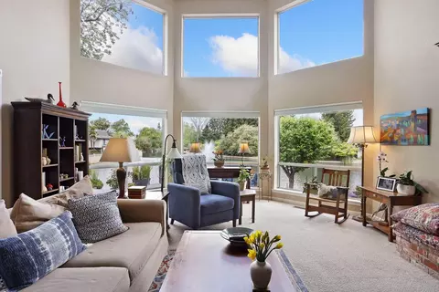 Living - 241 River Oaks, Lodi, CA 95240 photo 3 of 10