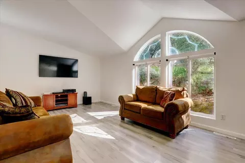 12439 Kodiak Ln, Grass Valley, CA 95949 photo 11