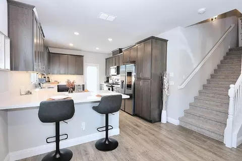 Kitchen - 905 Posey St, Galt, CA 95632 photo 5 of 6