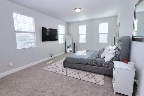 Bedroom - 905 Posey St, Galt, CA 95632 photo 5 of 6