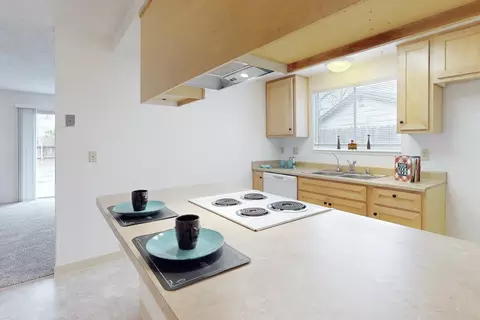 Kitchen - 4317 Lever Ave, Olivehurst, CA 95961 photo 3 of 6