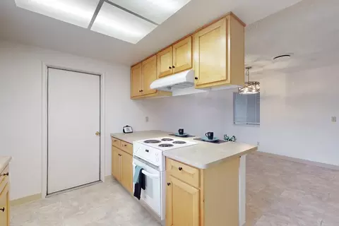 Kitchen - 4317 Lever Ave, Olivehurst, CA 95961 photo 5 of 6