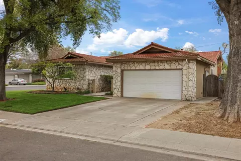 Exterior - 1631 Elizabeth Ave, Modesto, CA 95355 photo 2 of 11