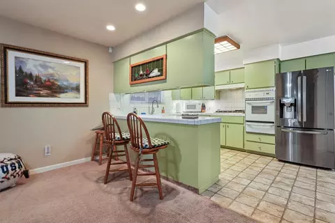 Kitchen - 1631 Elizabeth Ave, Modesto, CA 95355 photo 6 of 6