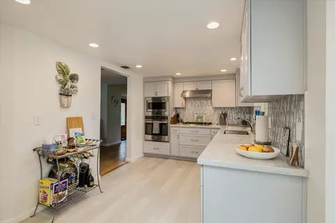 Kitchen - 9541 Horseshoe Bar Rd, Loomis, CA 95650 photo 3 of 3