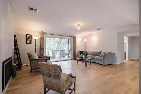 Living - 9541 Horseshoe Bar Rd, Loomis, CA 95650 photo 2 of 4