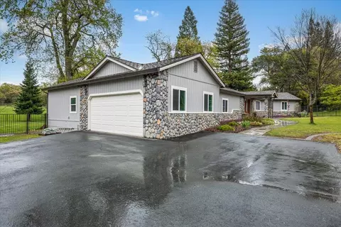 Exterior - 9541 Horseshoe Bar Rd, Loomis, CA 95650 photo 5 of 11