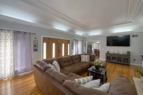 Living - 640 N 4th St, Patterson, CA 95363 photo 3 of 3