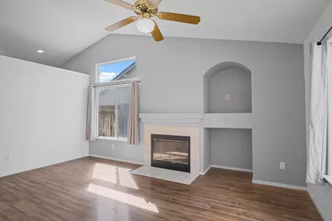 4614 Glimmer Ln, Turlock, CA 95382 photo 7