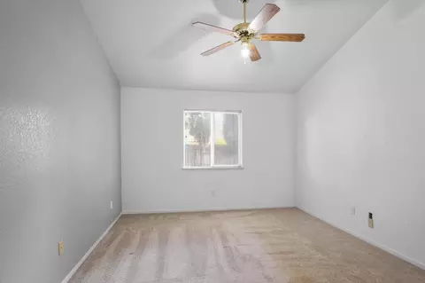 4614 Glimmer Ln, Turlock, CA 95382 photo 19