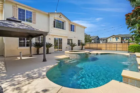 Exterior - 2062 Basque Dr, Tracy, CA 95304 photo 11 of 13