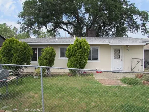 406 East St #A&B, Roseville, CA 95678