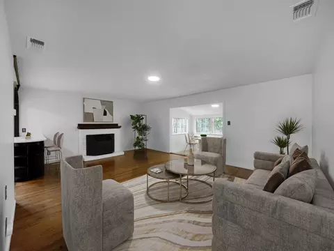 Living - 6042 Remington Ave, Carmichael, CA 95608 photo 1 of 4