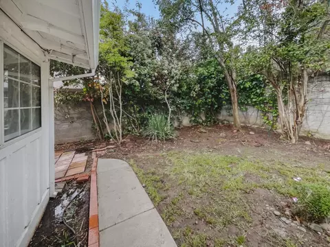 Exterior - 6042 Remington Ave, Carmichael, CA 95608 photo 5 of 8