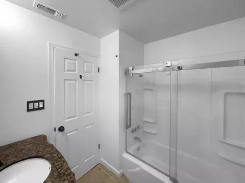 Bath - 6042 Remington Ave, Carmichael, CA 95608 photo 2 of 2